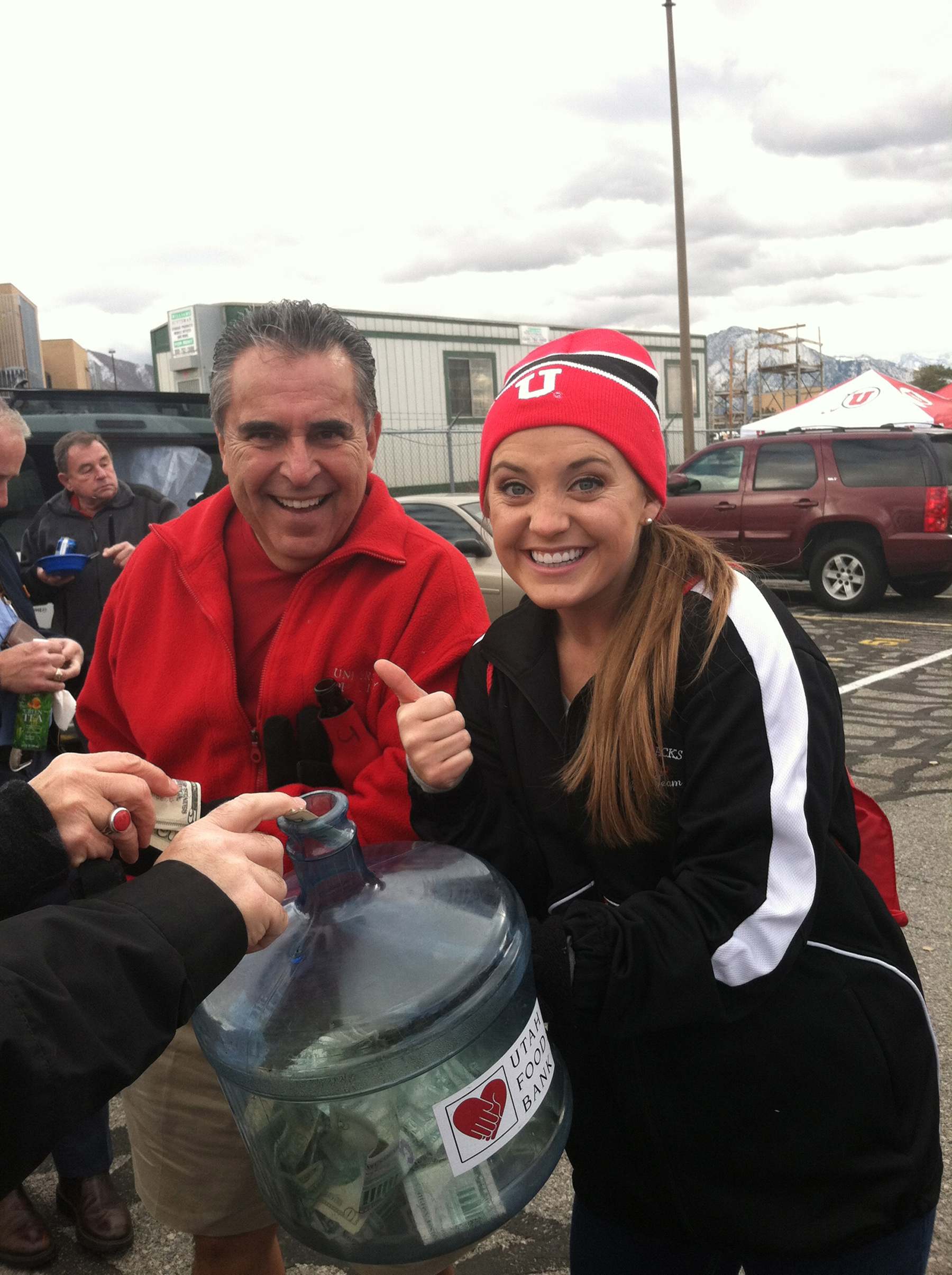 Utah fan, Manny Martinez and Student Alumni Board member, Sarah Hammer.