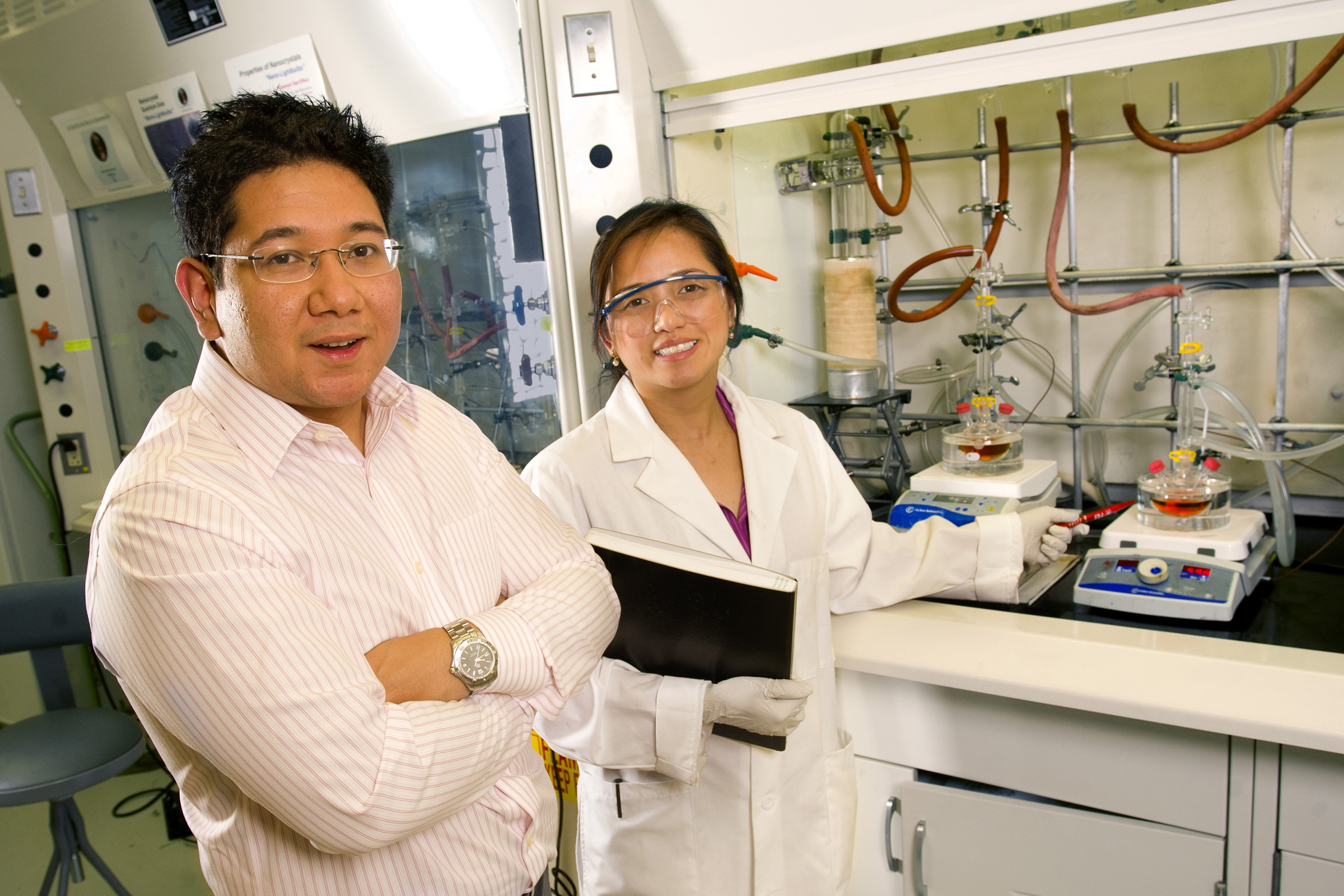 Navillum was co-founded by Jacqueline Siy-Ronquillo, a postdoctoral fellow in the Department of Chemistry, and Nikko Ronquillo, M.D./Ph.D. student.