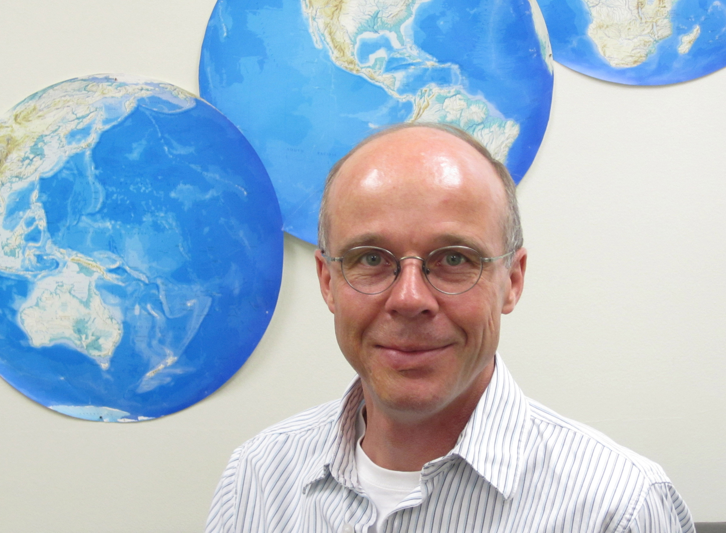 Thomas Reichler, a University of Utah atmospheric scientist, led a new study showing that changes in winds 15- to 30-miles high in the stratosphere can influence seawater circulation a mile or more deep in the ocean. He says this effect should be taken into account in forecasting climate change distinct from global warming.