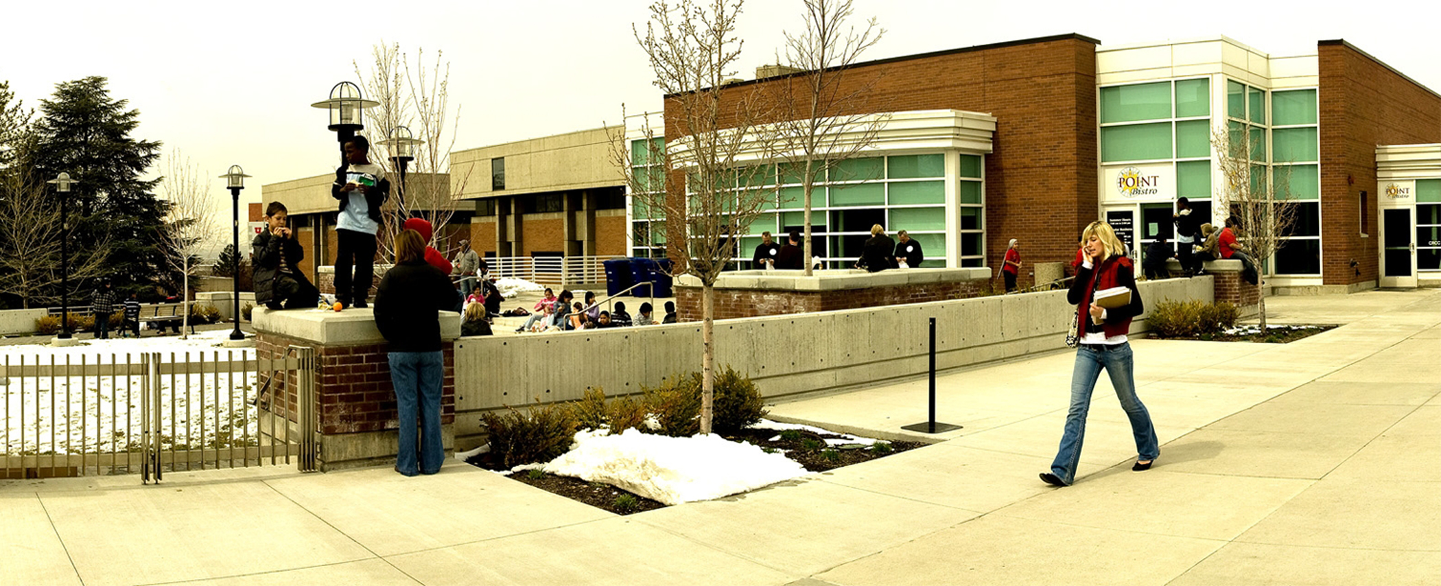 David Eccles School of Business exterior.