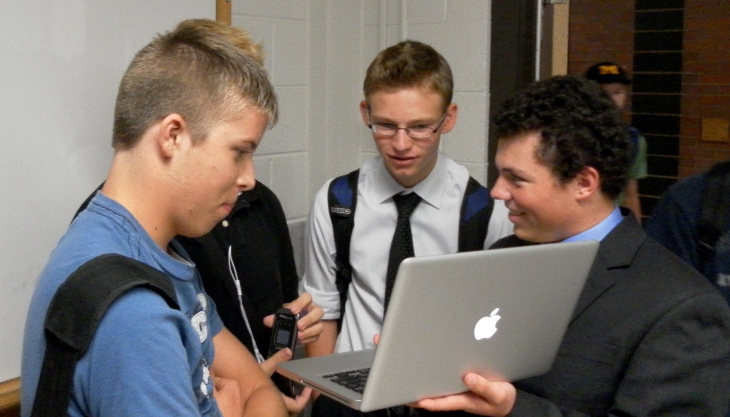 Students discuss debate techniques between rounds of competition at the 2010 Utah Summer Debate Camp. The University of Utah Forensics team is hosting a national camp for the first time this year. From July 1-16, students attending the Beehive Forensics Institute will study and practice debate methodology for two weeks on campus at the University of Utah.